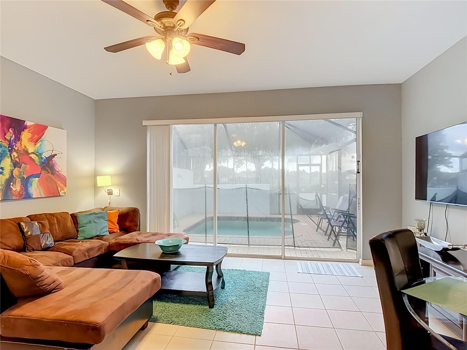 2592 MANESHAW LN — photo 10
