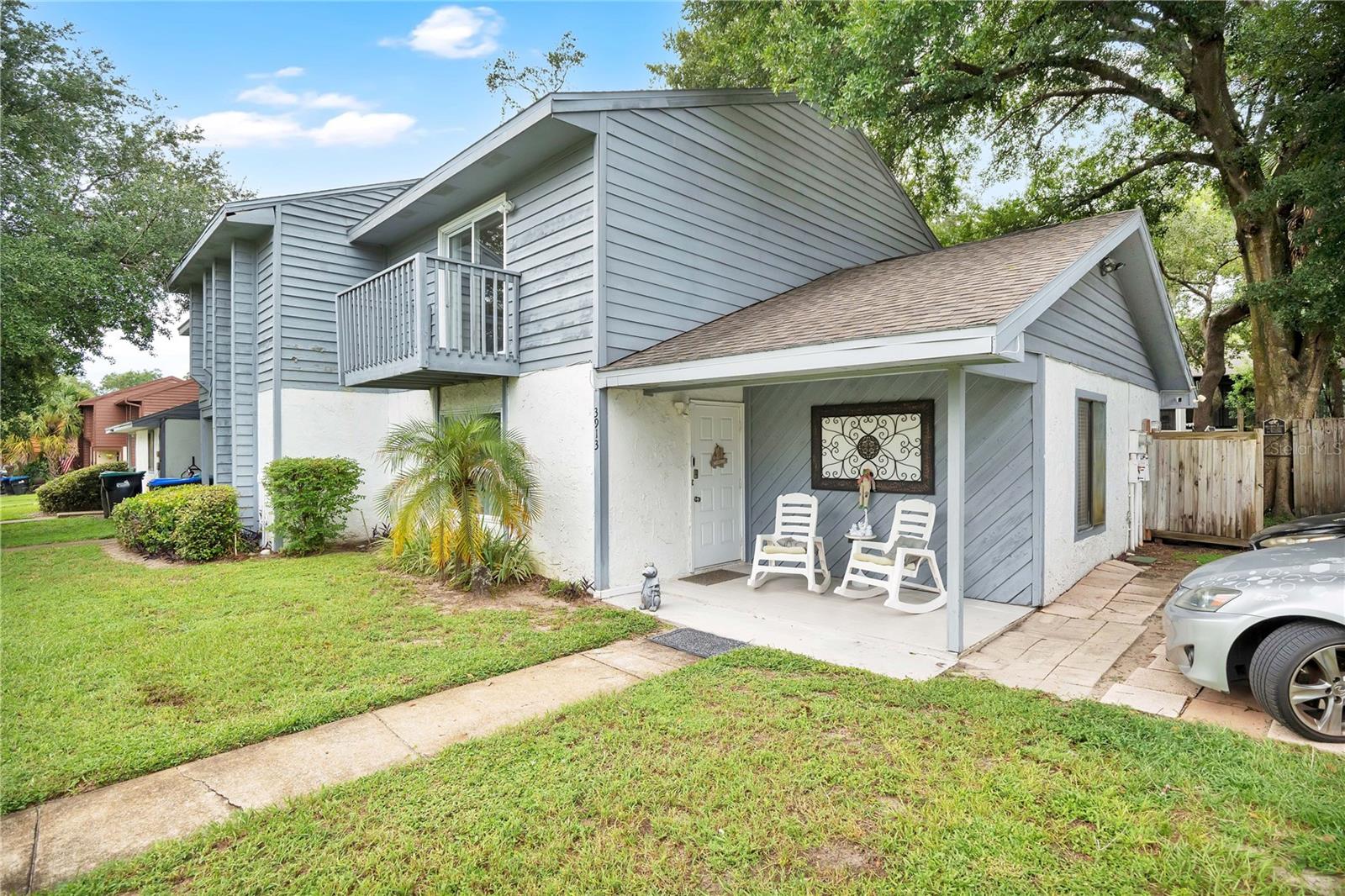 3913 MAGNOLIA POINTE LN — photo 2