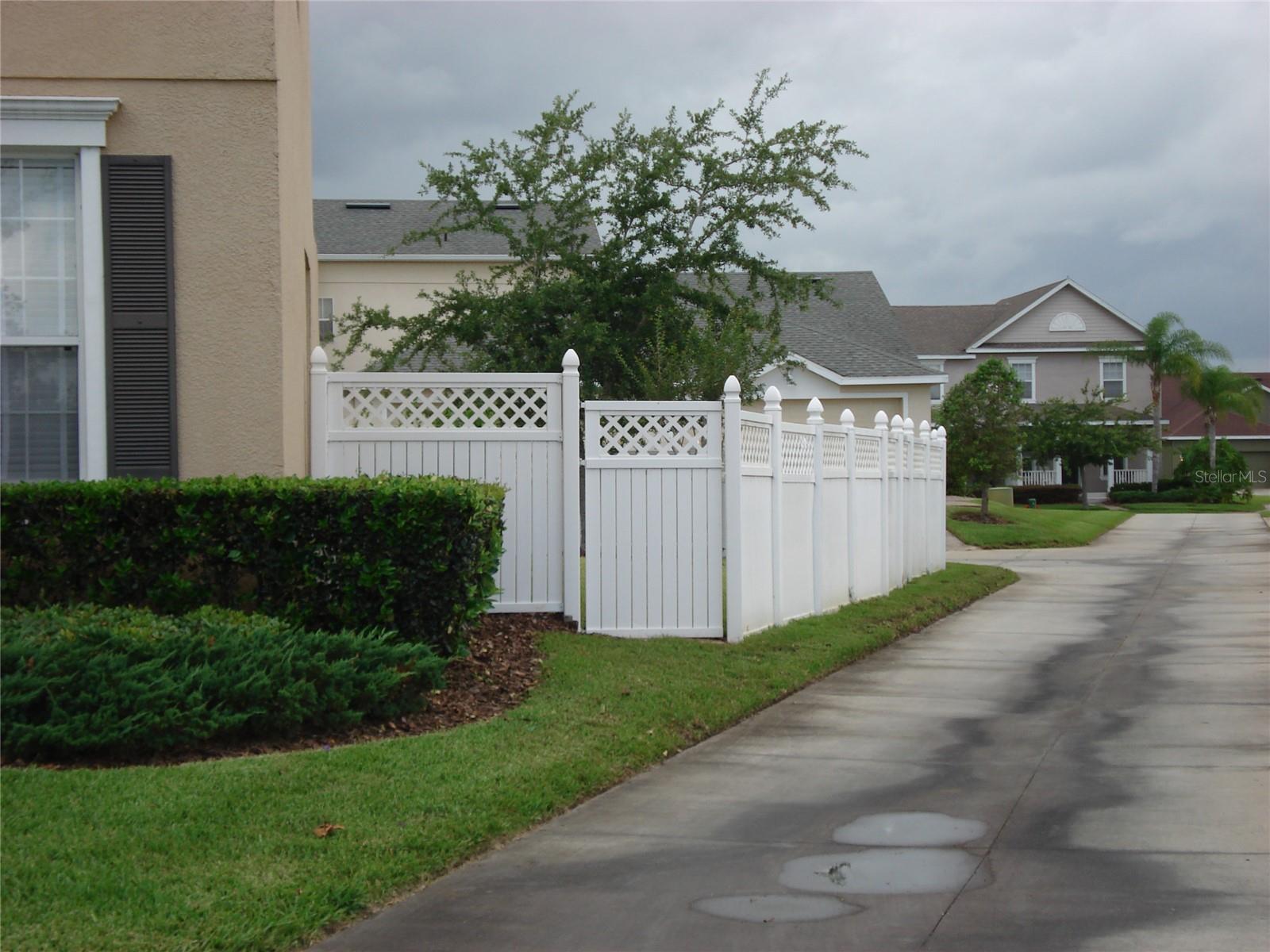 4152 CLEARY WAY — photo 2
