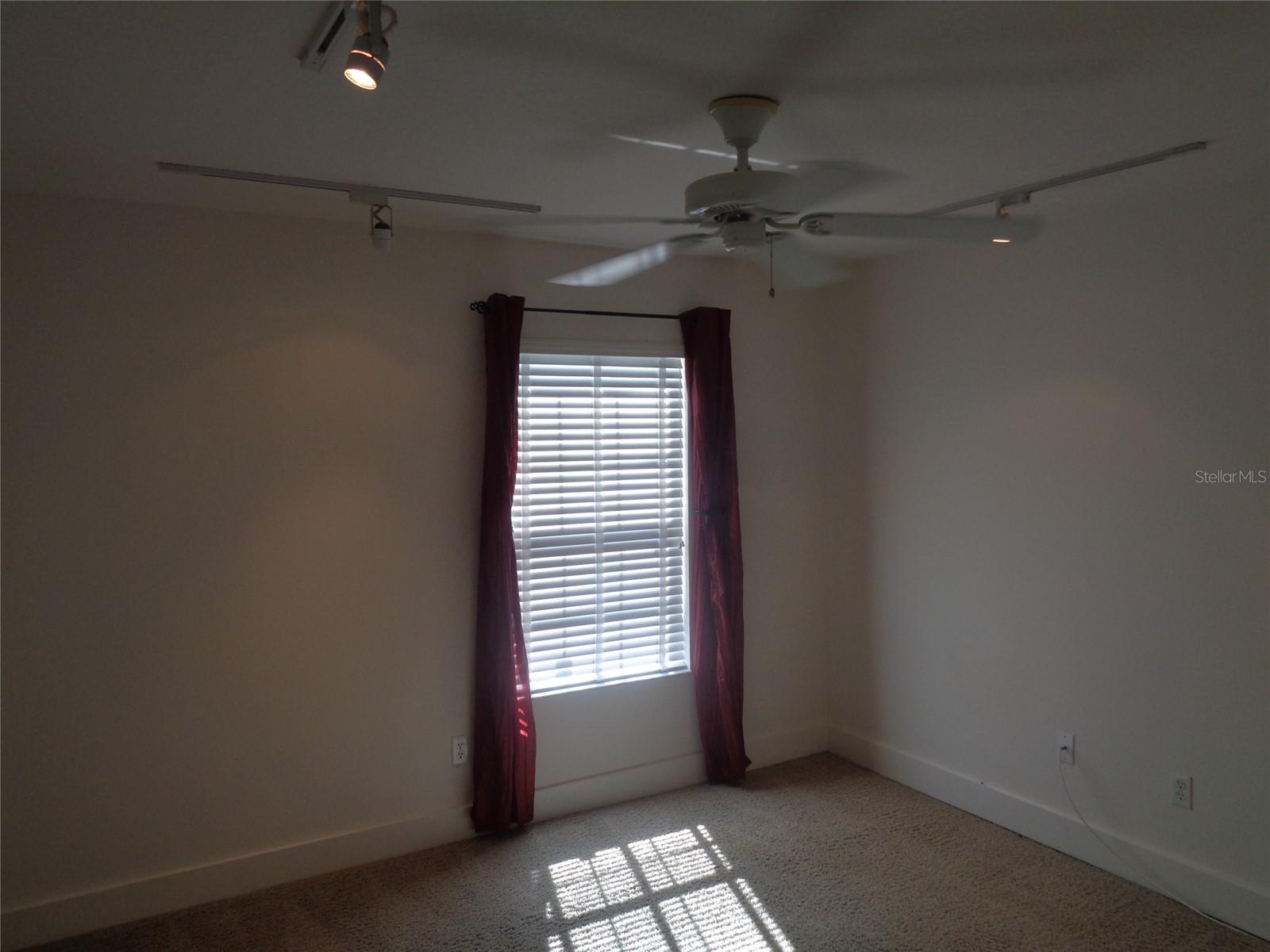 4152 CLEARY WAY — photo 8