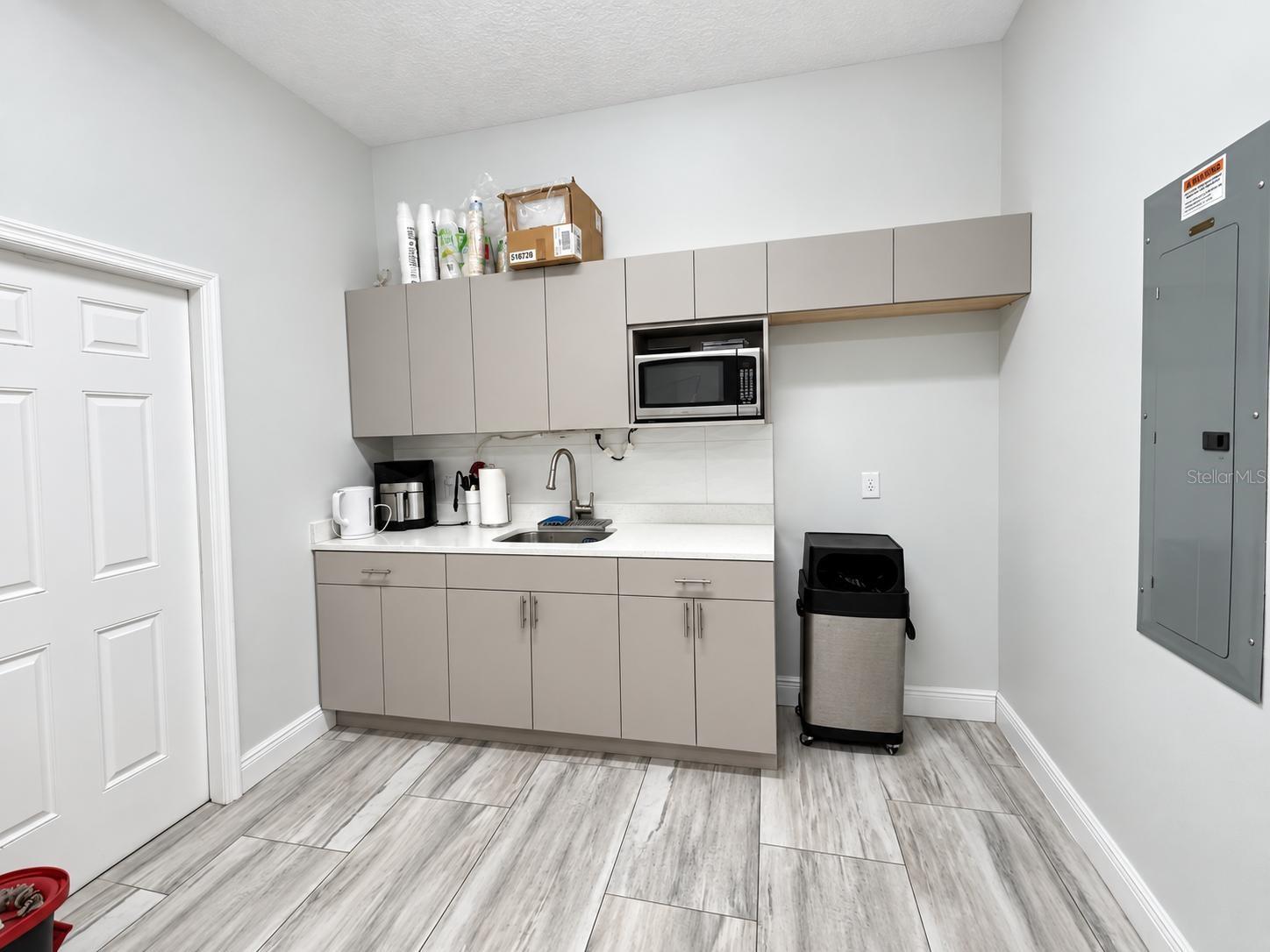 4355 HUNTERS PARK LN #9 — photo 6