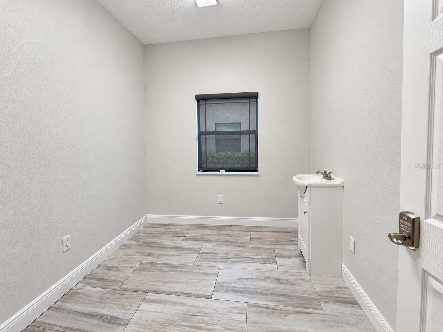 4355 HUNTERS PARK LN #9 — photo 7