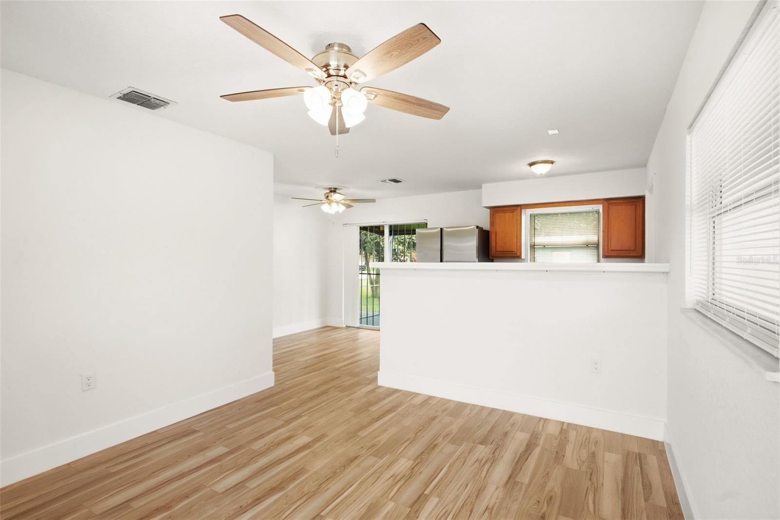446 GILMAN CIR — photo 9