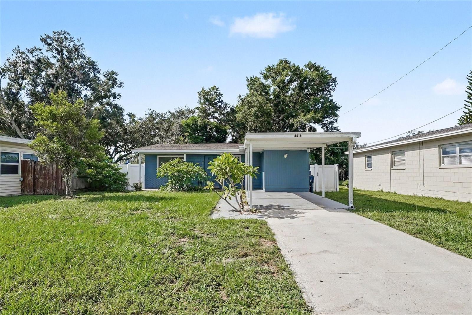 4516 W PAXTON AVE — photo 2