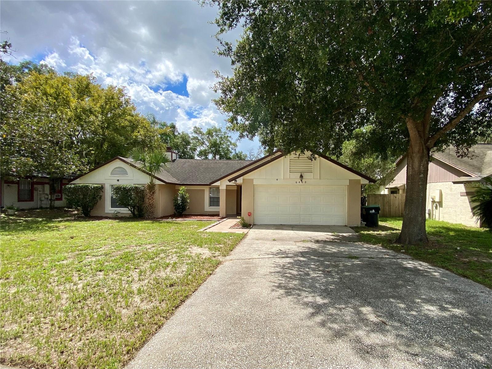 6400 LAKE HORSESHOE DR