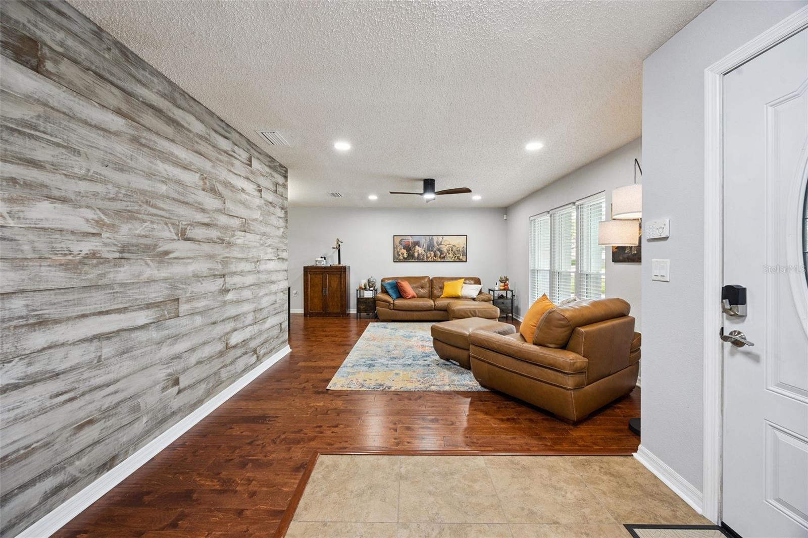 207 HARROGATE PL — photo 7