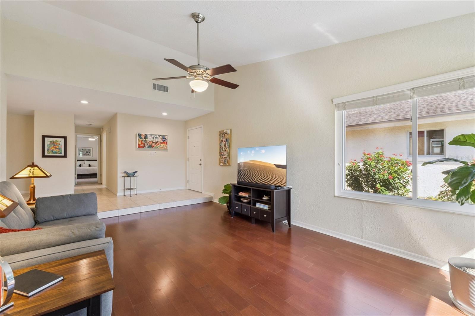 148 SPOONHOUR DR — photo 4