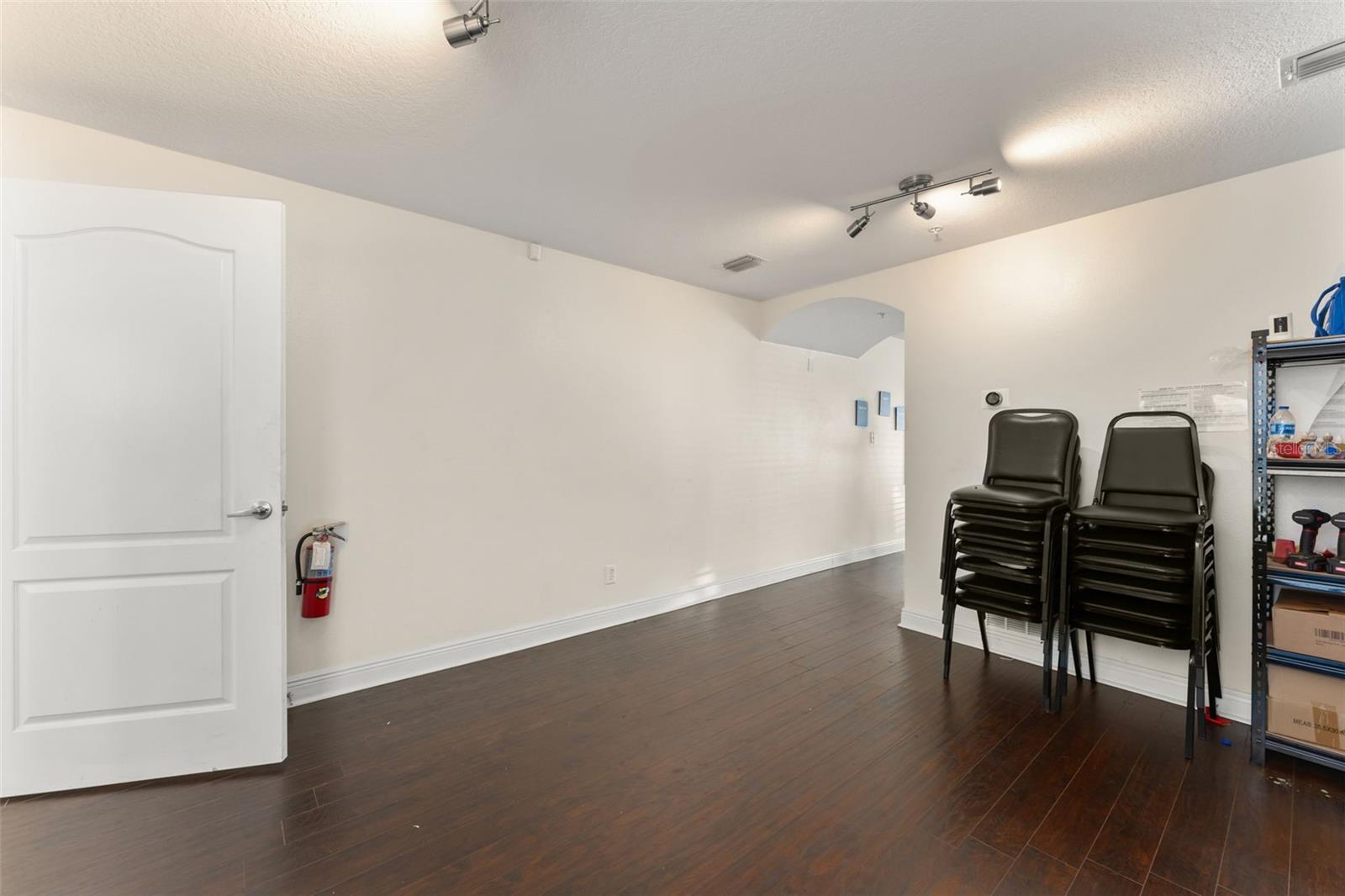 136 S BUMBY AVE #2 — photo 12