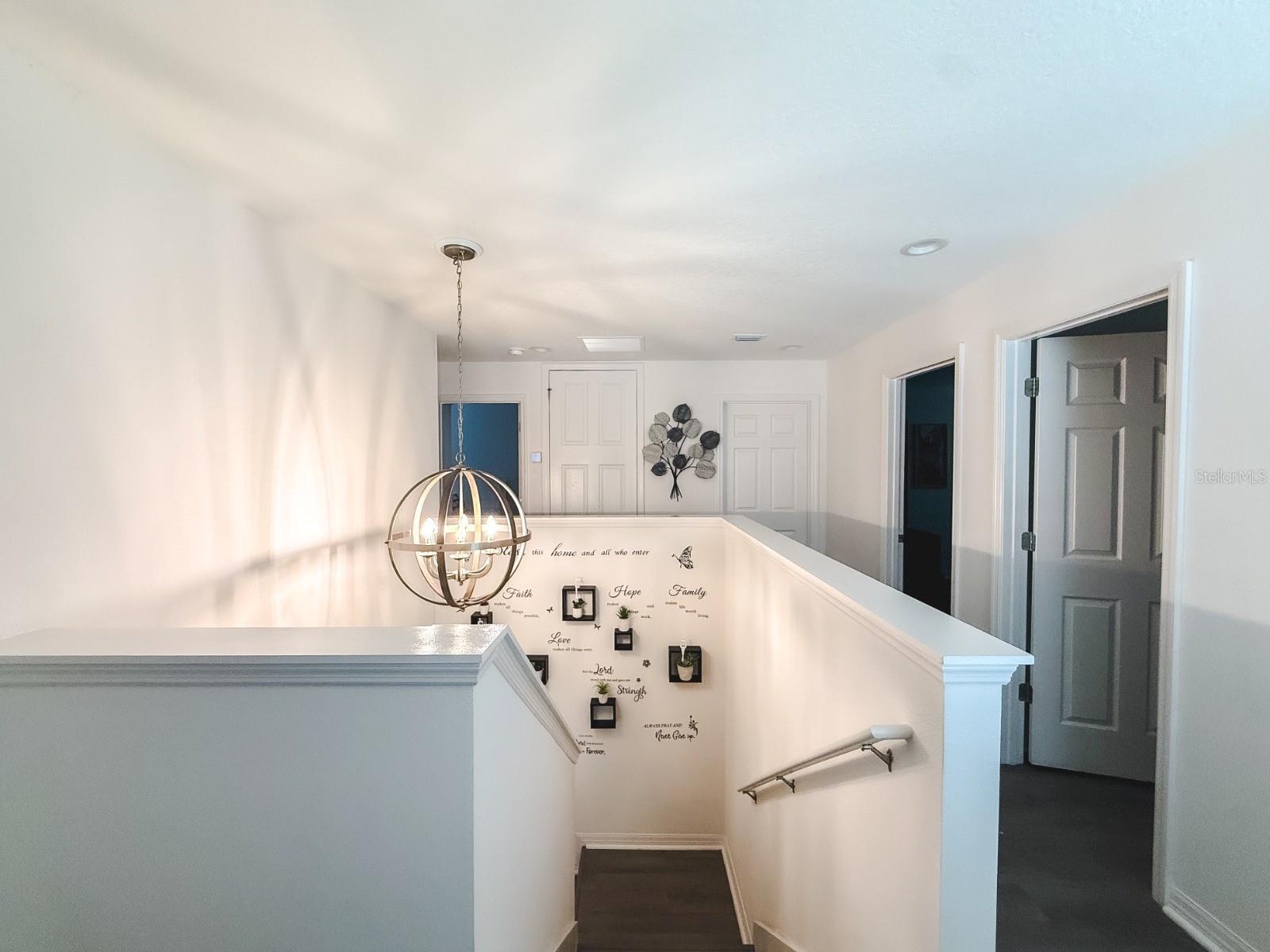 5285 ROYAL POINT AVE — photo 12