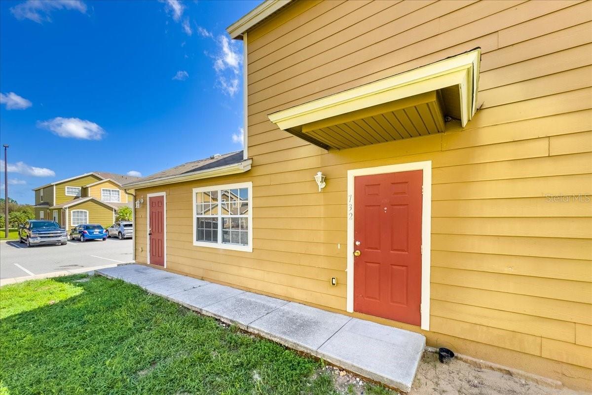 732 WASHINGTON PALM LOOP — photo 4