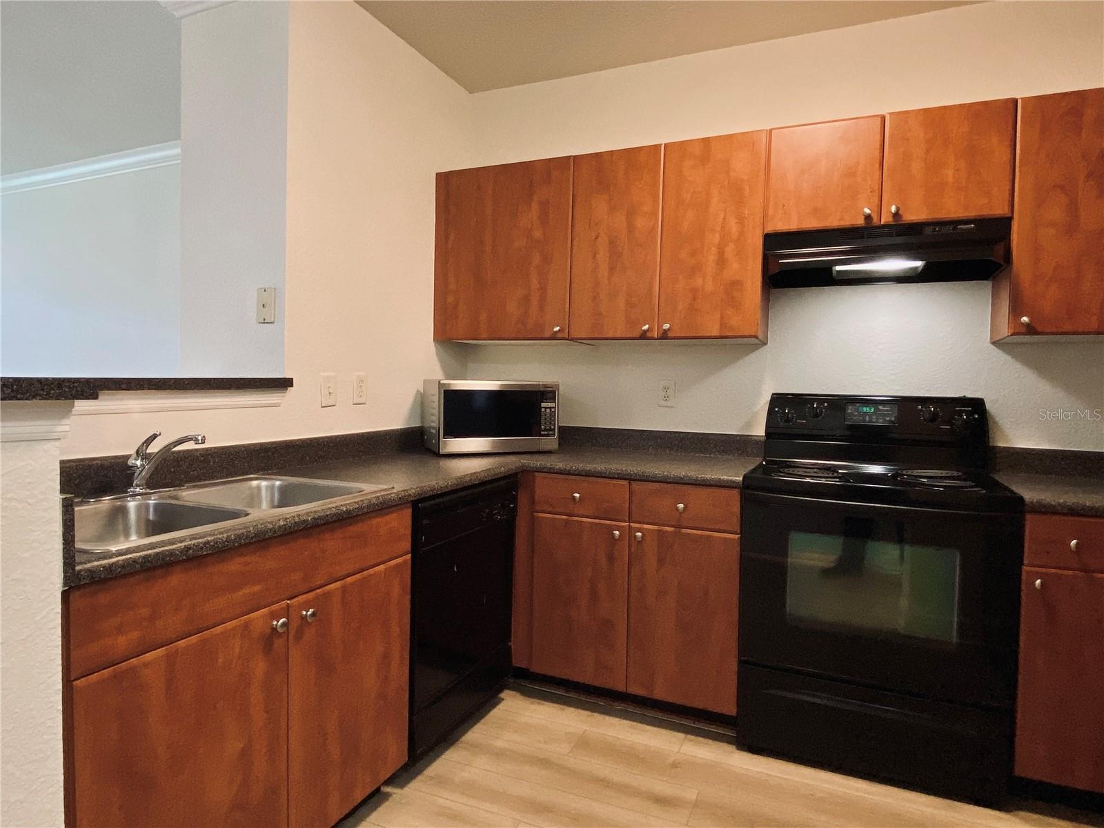 300 E SOUTH ST #6012 — photo 4