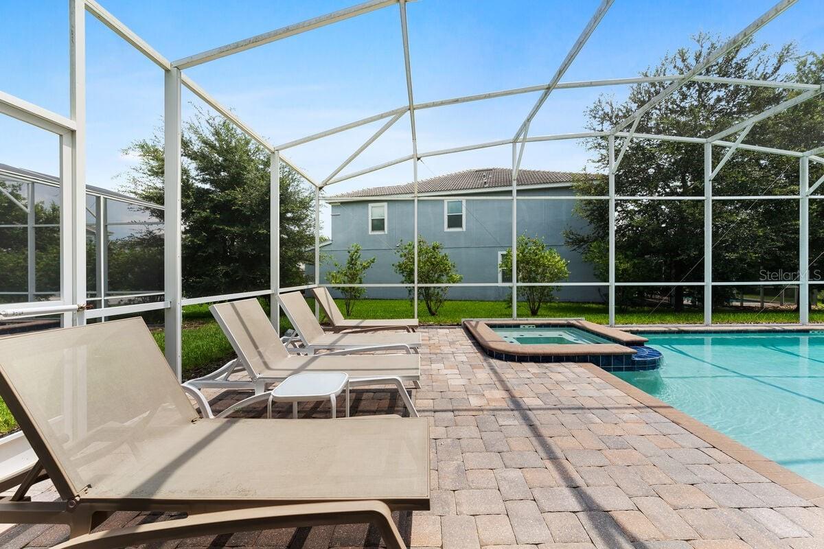 1555 PALMERO WAY — photo 8
