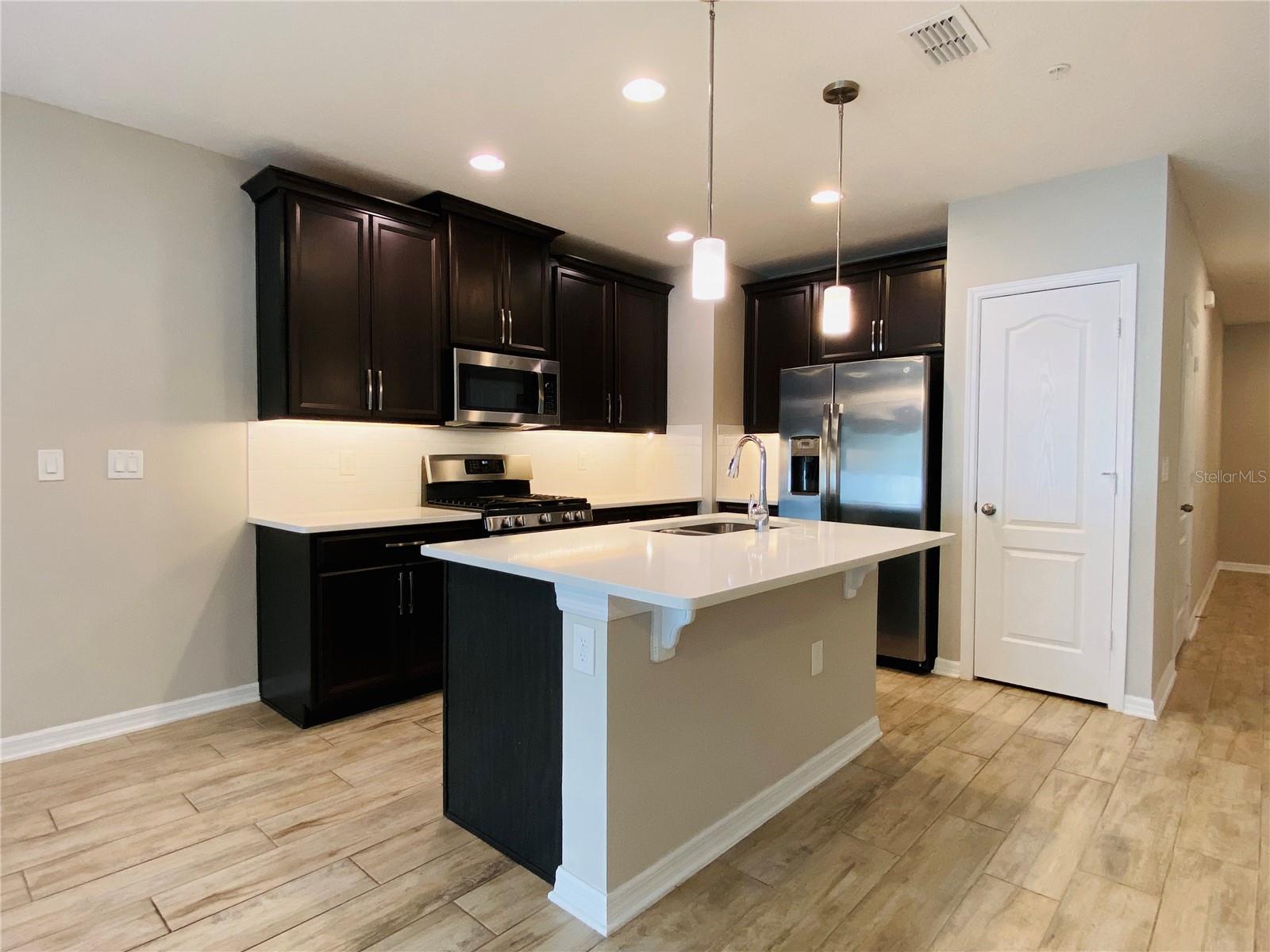 302 CEDAR BARK LN — photo 5