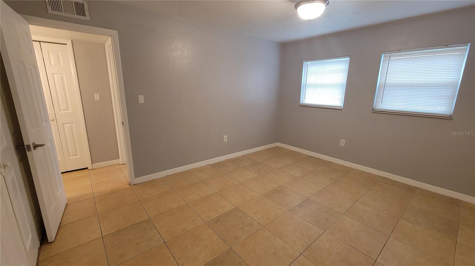 863 SKY LAKE CIR #A — photo 11