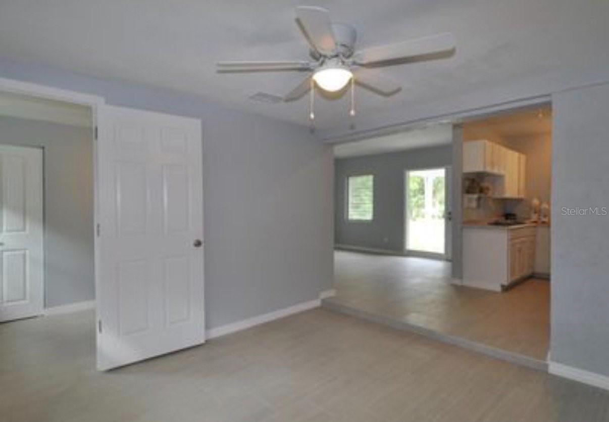 1332 HILLCREST DR — photo 11