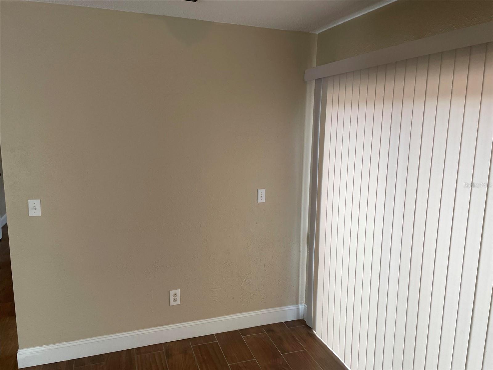 3029 CENTER ST — photo 3