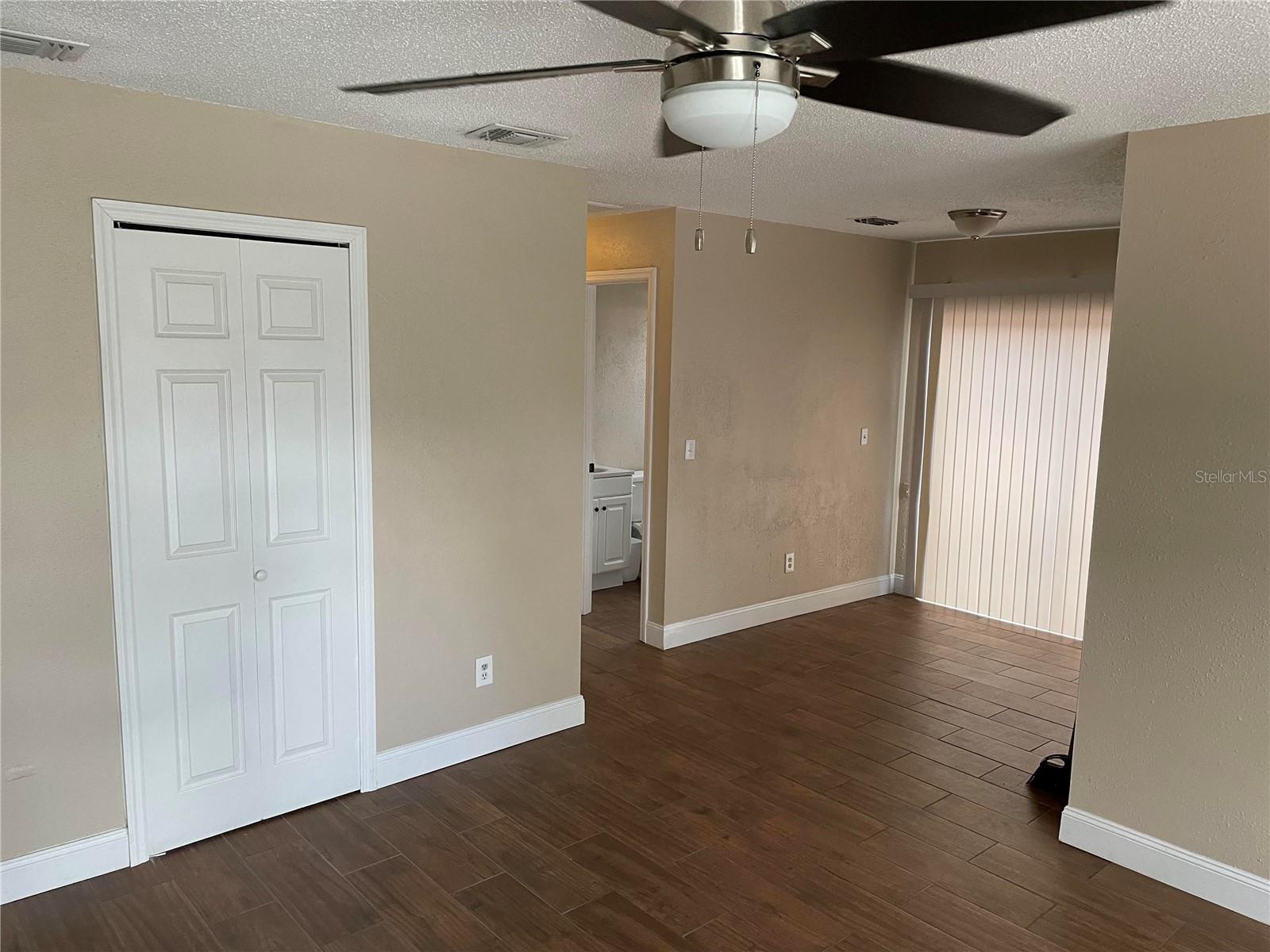 3029 CENTER ST — photo 4