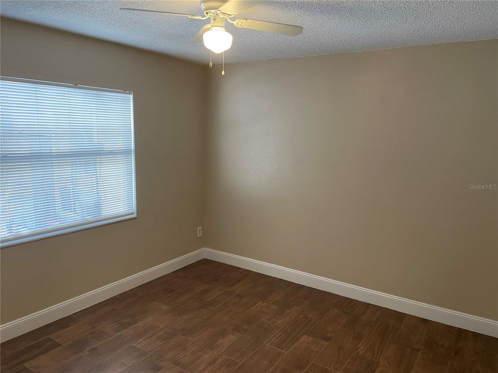 3029 CENTER ST — photo 8