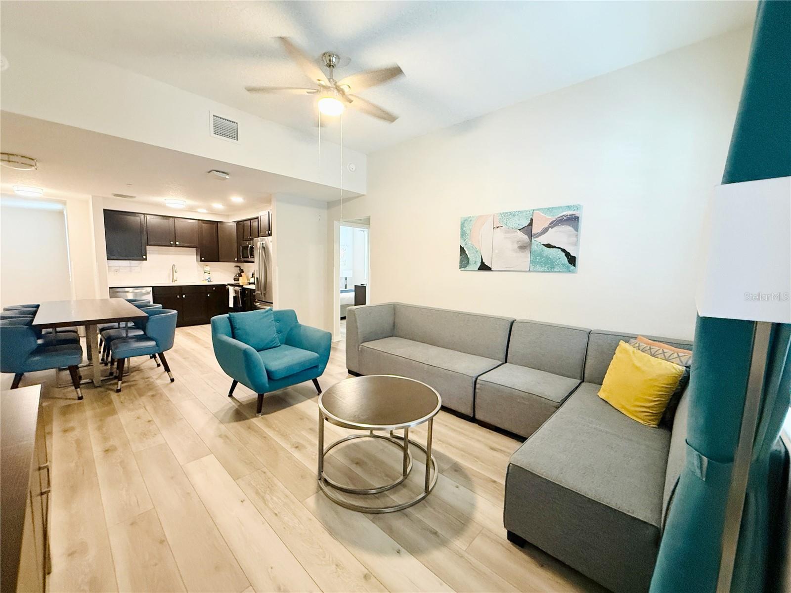 4012 BREAKVIEW DR #B401 — photo 4