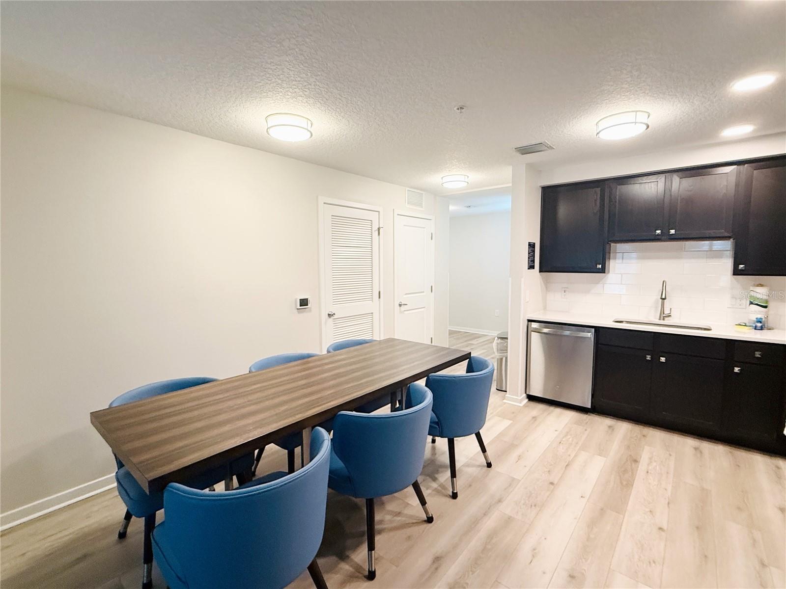 4012 BREAKVIEW DR #B401 — photo 6