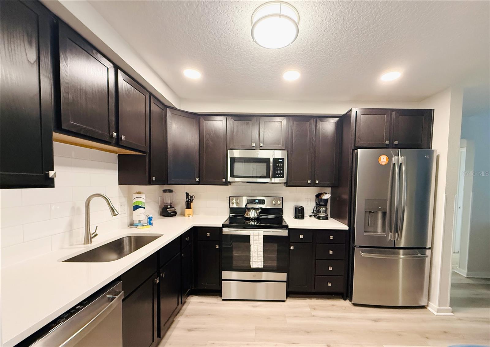 4012 BREAKVIEW DR #B401 — photo 7