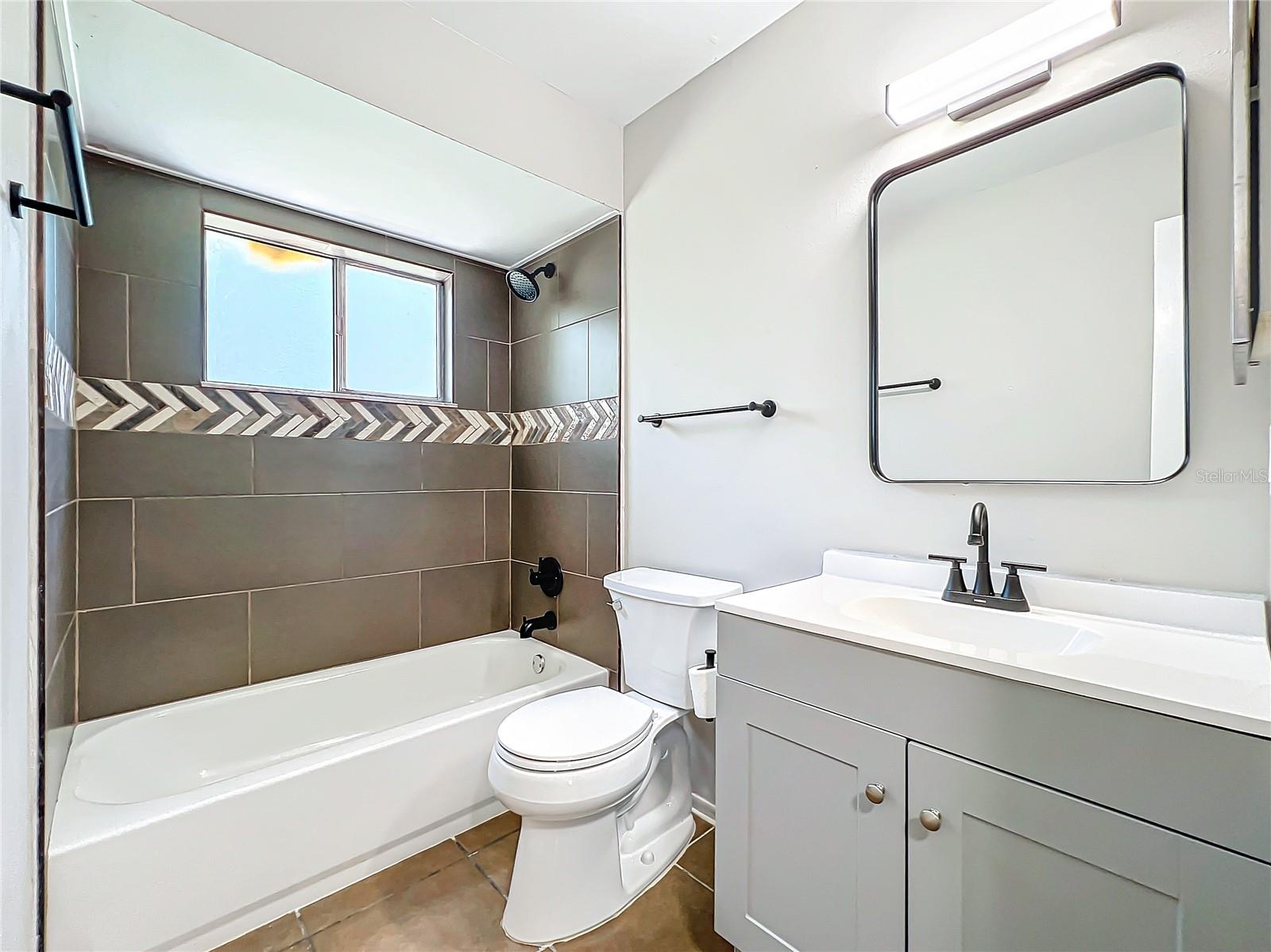 13868 LENA ST — photo 3