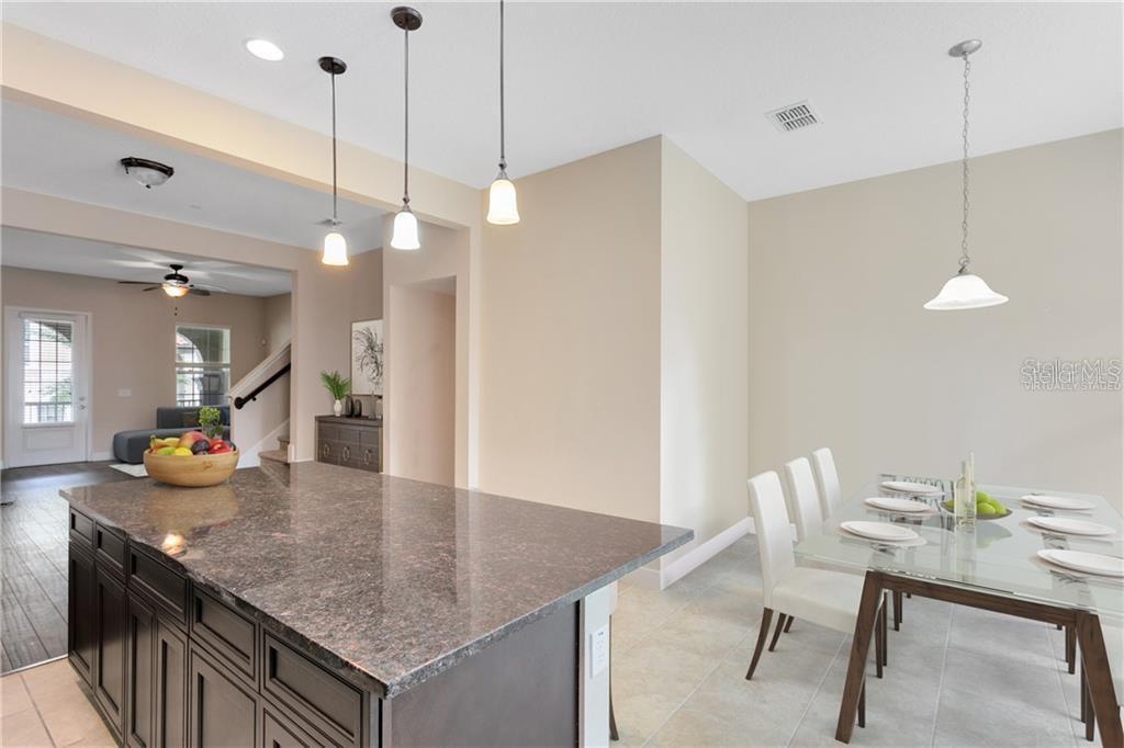 1412 LOBELIA DR — photo 5