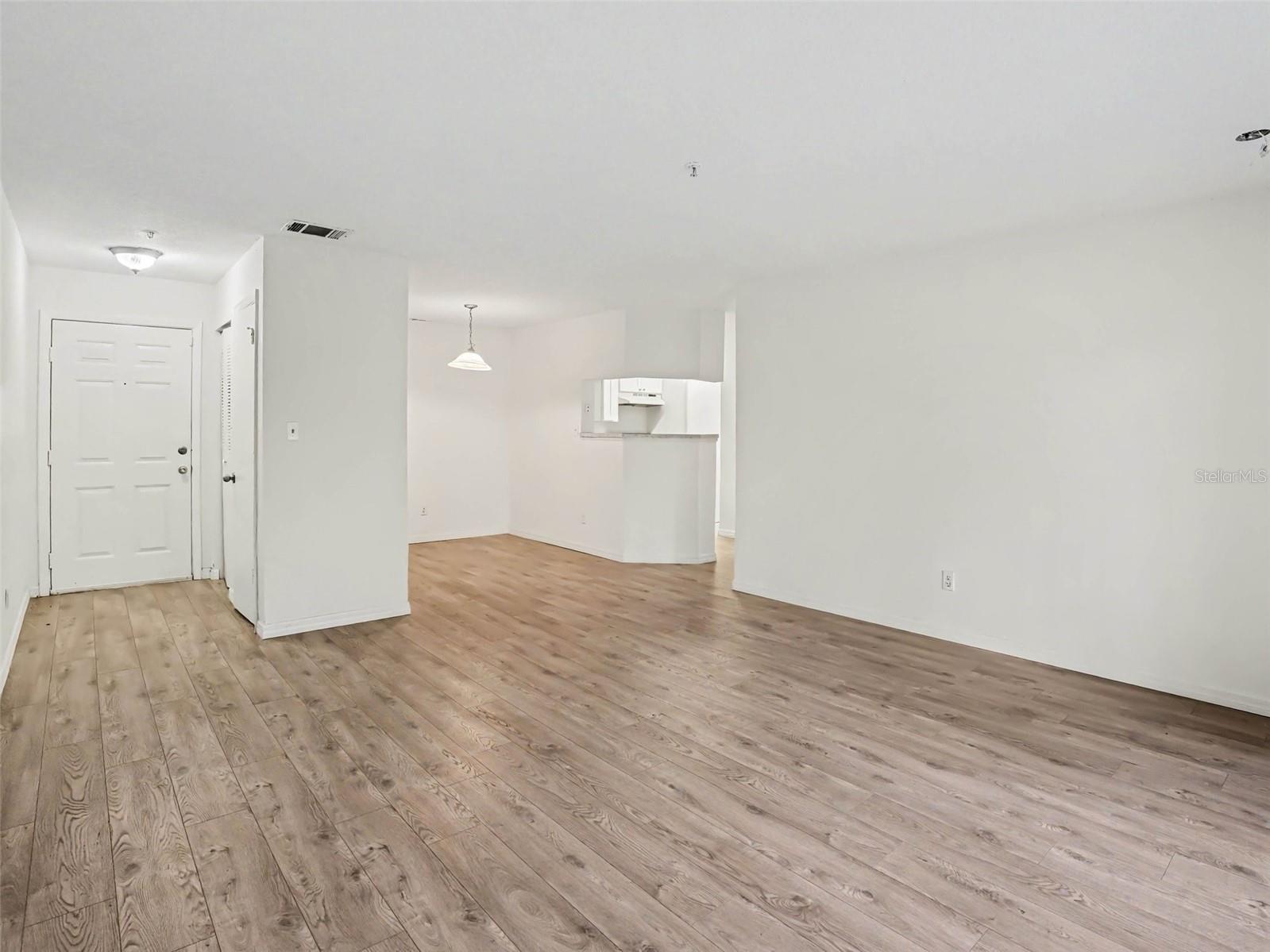 199 AFTON SQ #108 — photo 3