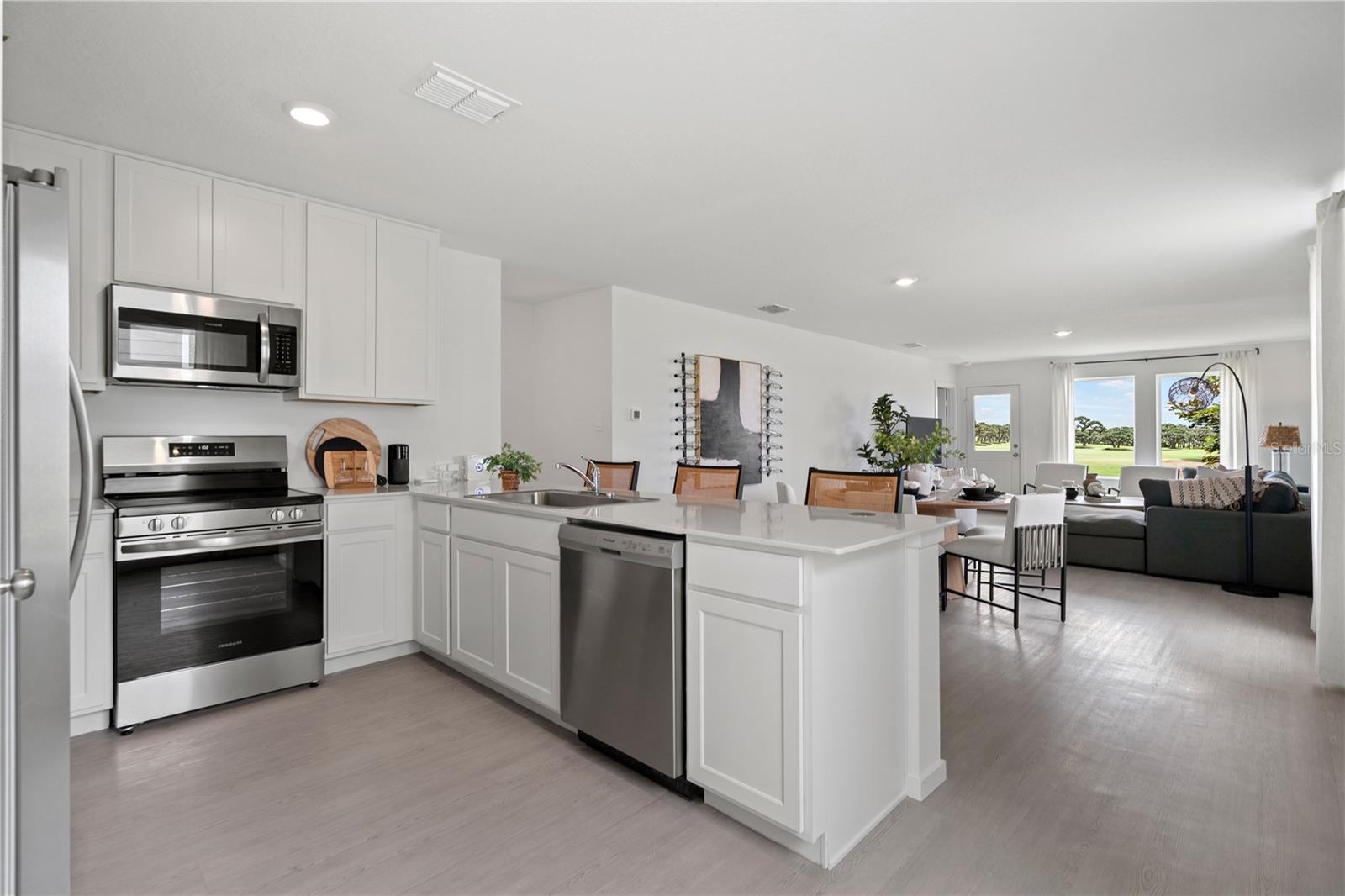 5648 SEAGRAPE LN — photo 2