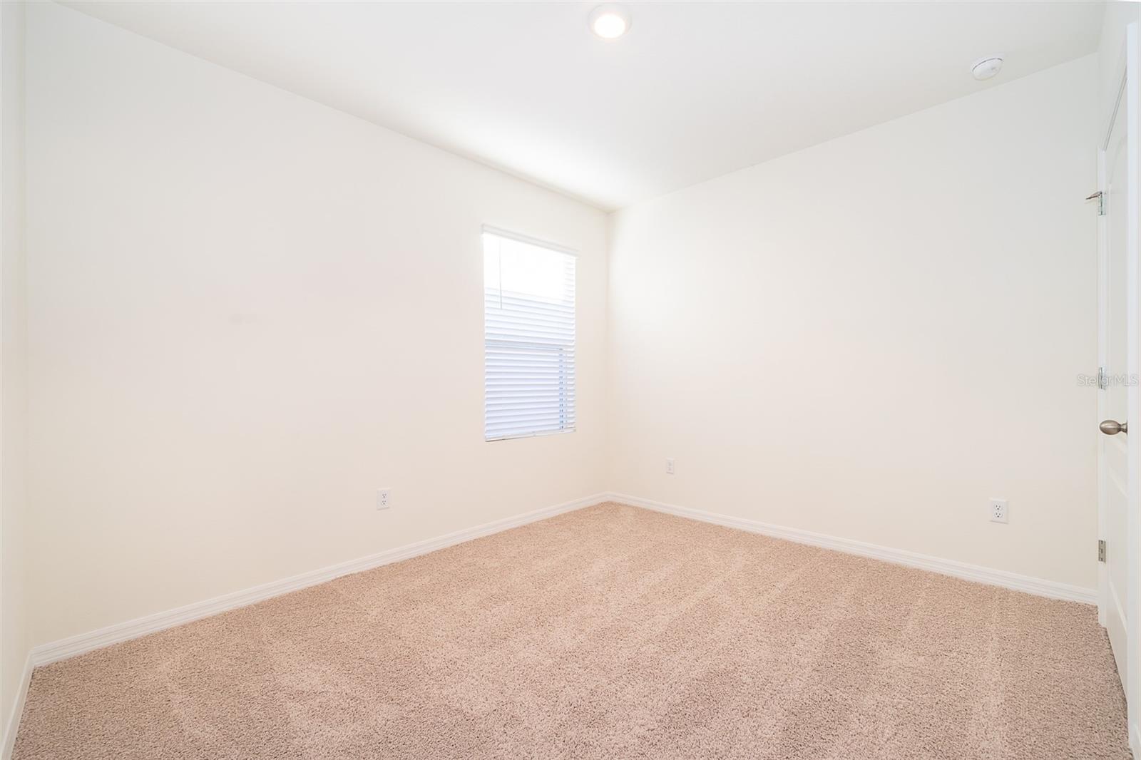 1391 FOX SQUIRREL DR — photo 8