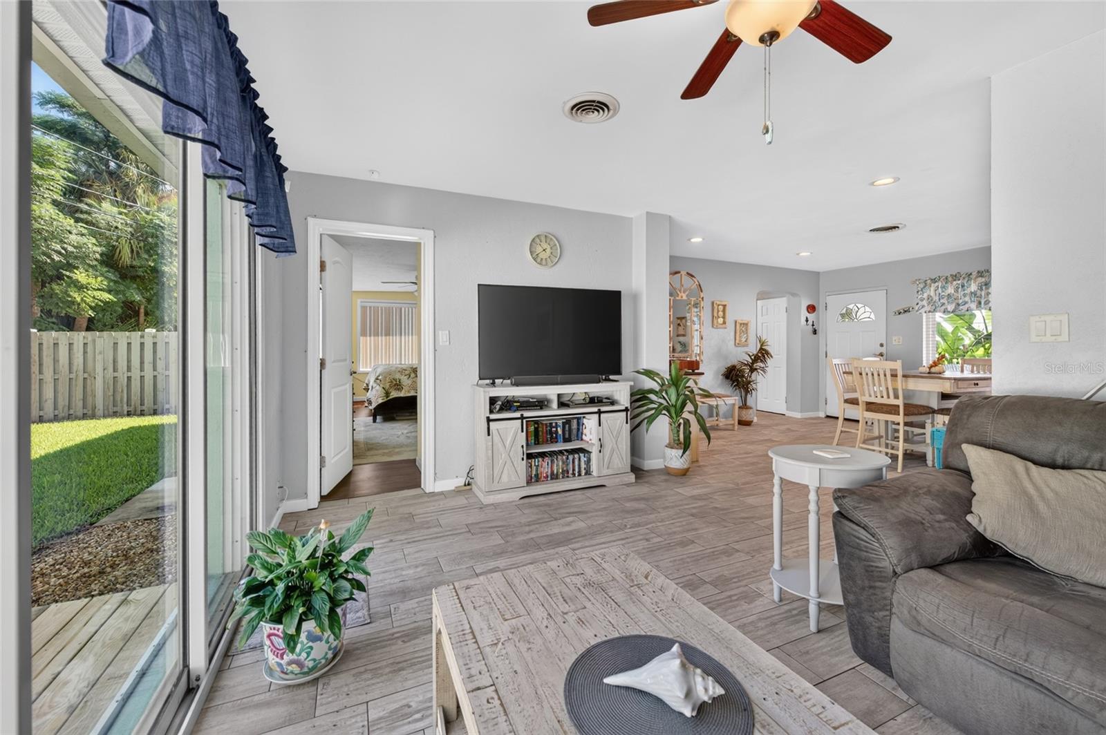 53 RIVOCEAN DR — photo 8