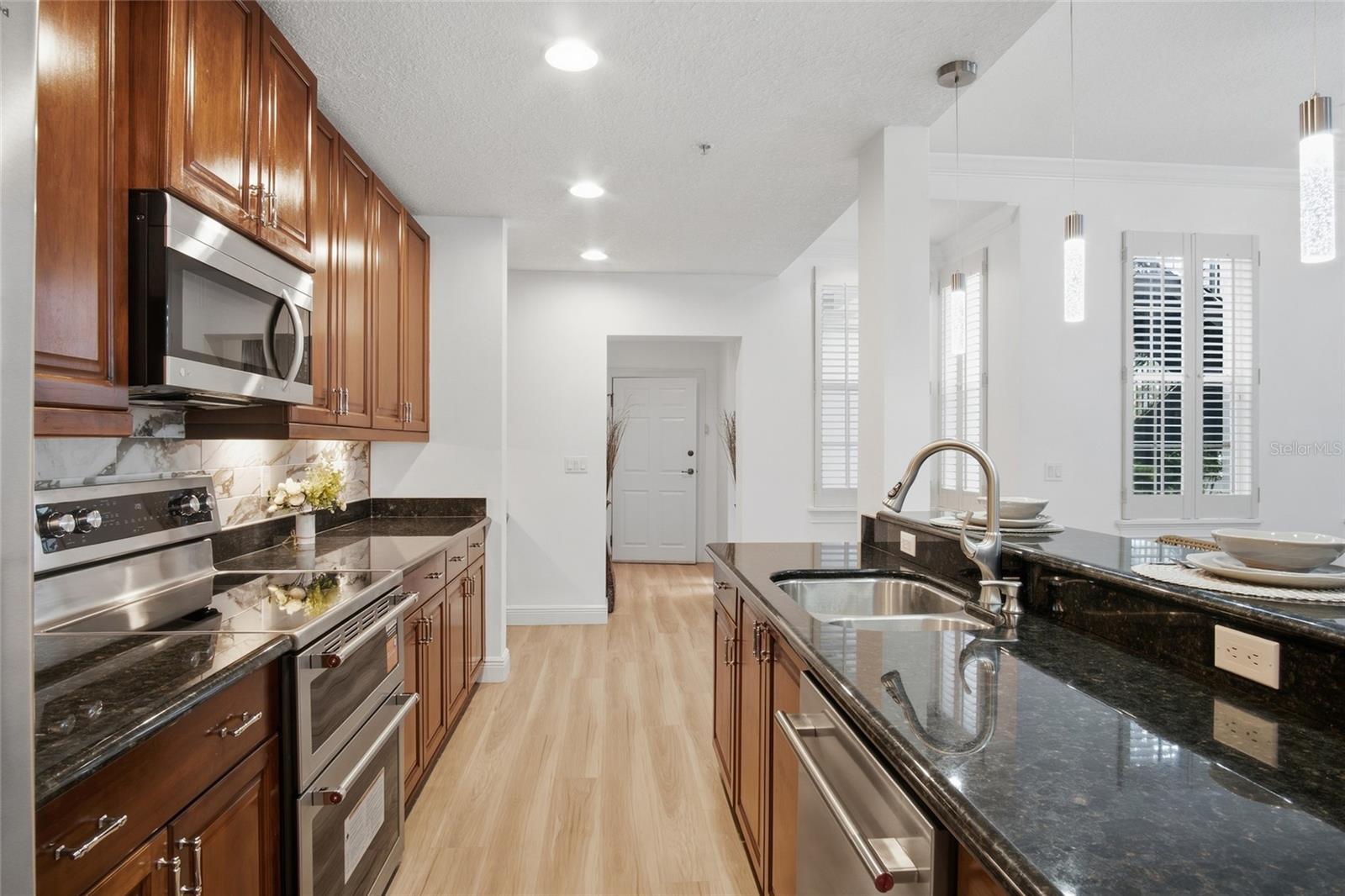 1579 LAKE BALDWIN LN — photo 12
