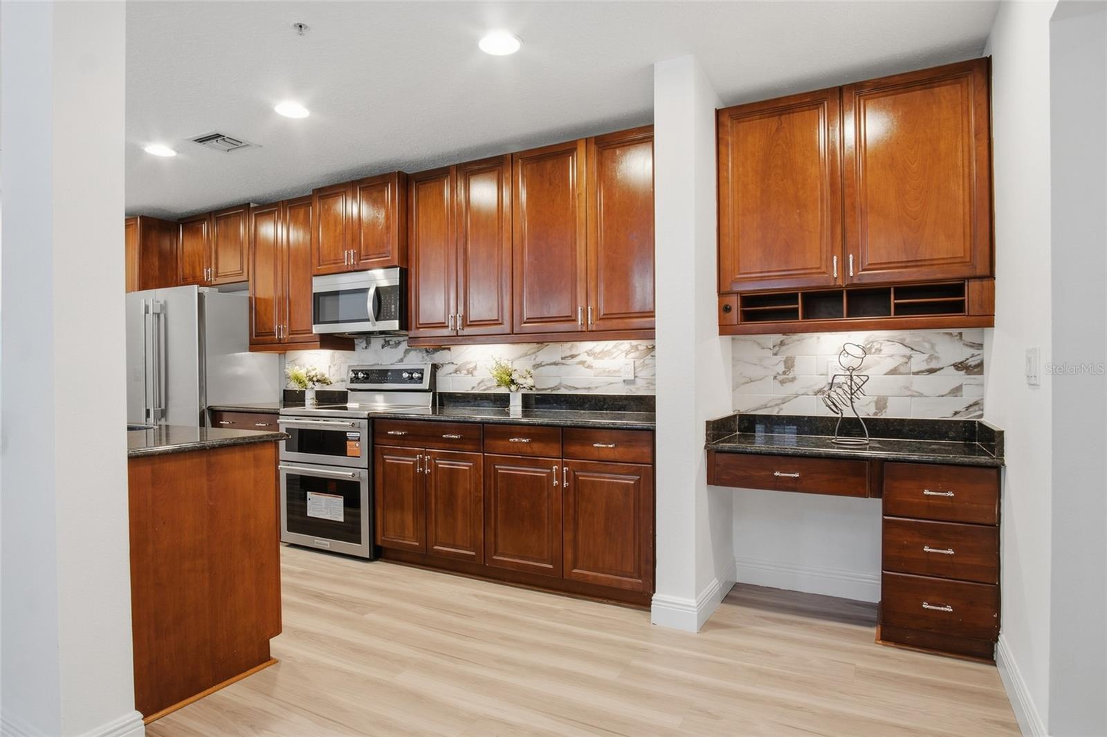 1579 LAKE BALDWIN LN — photo 9