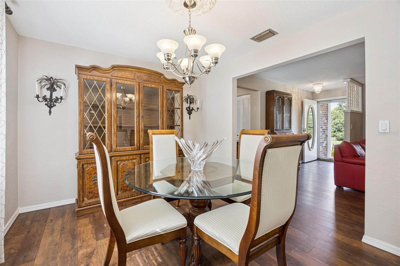 1657 N NORMANDY BLVD — photo 11