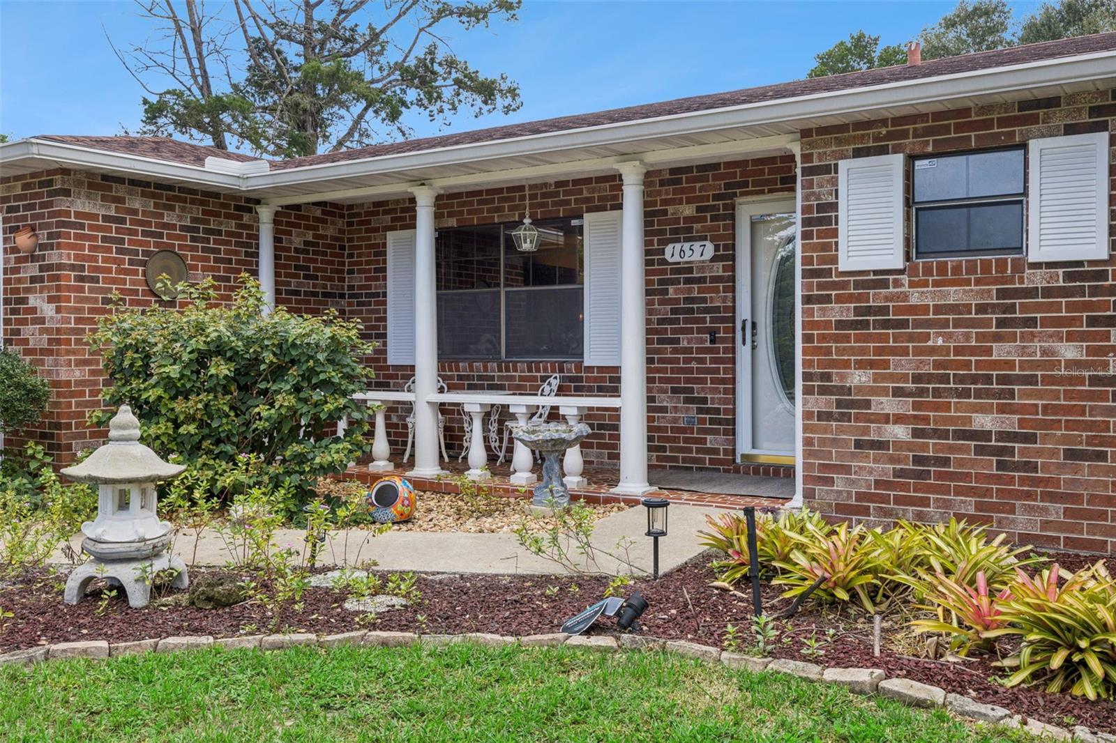 1657 N NORMANDY BLVD — photo 3