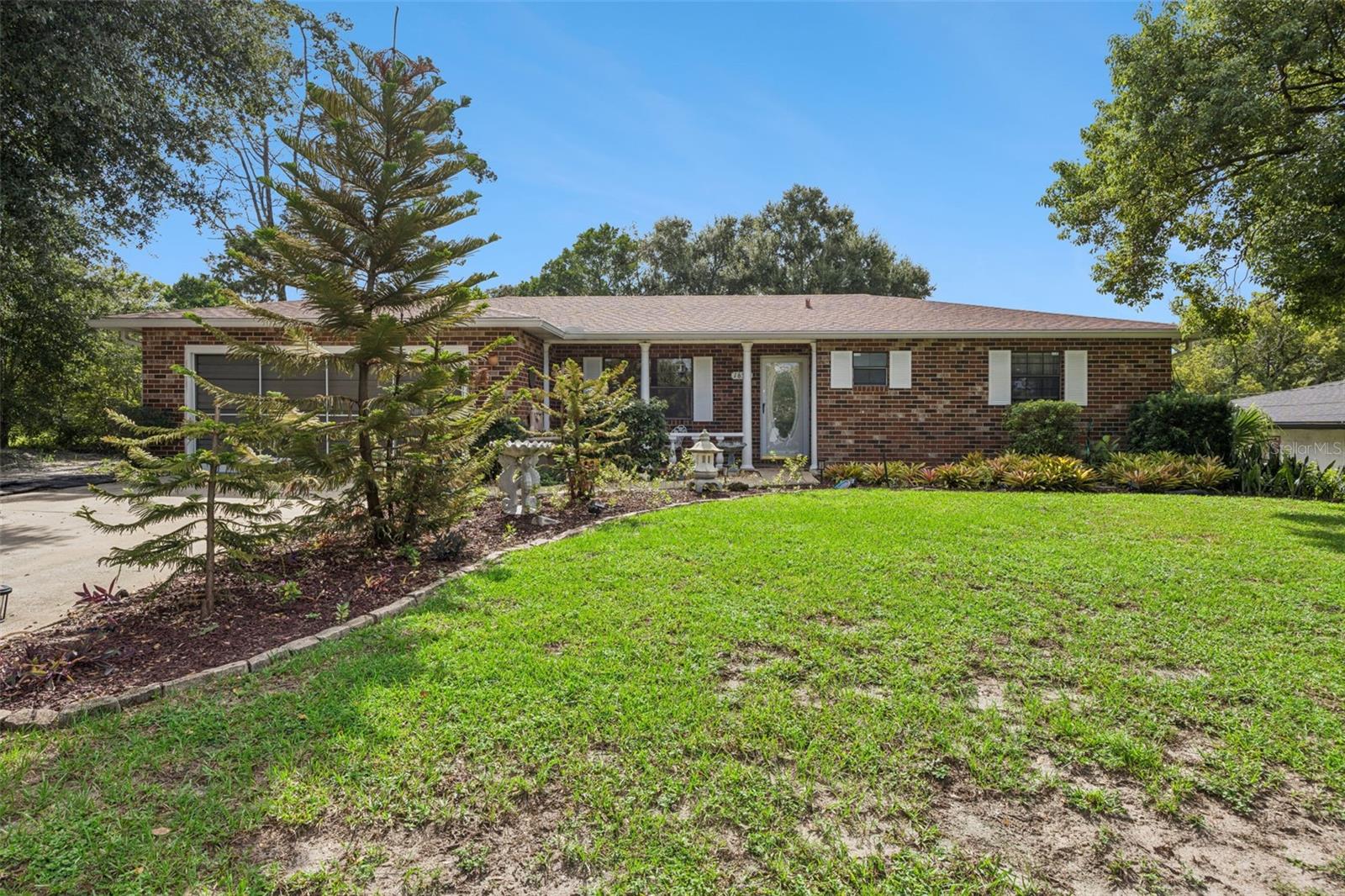 1657 N NORMANDY BLVD