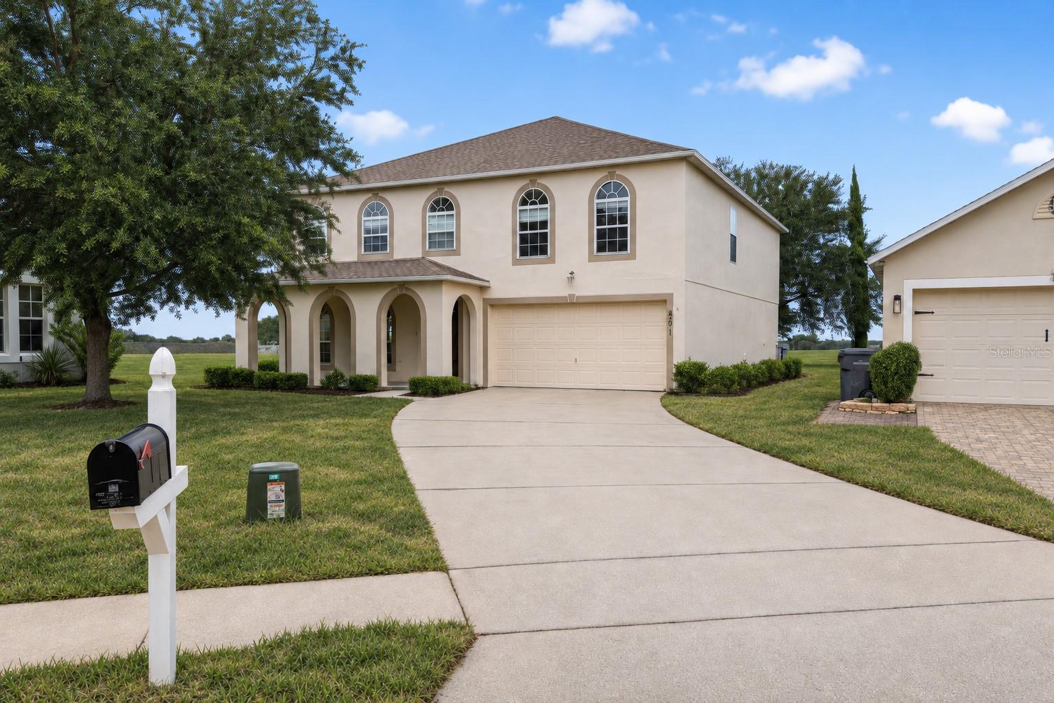 401 BLAKE AVE