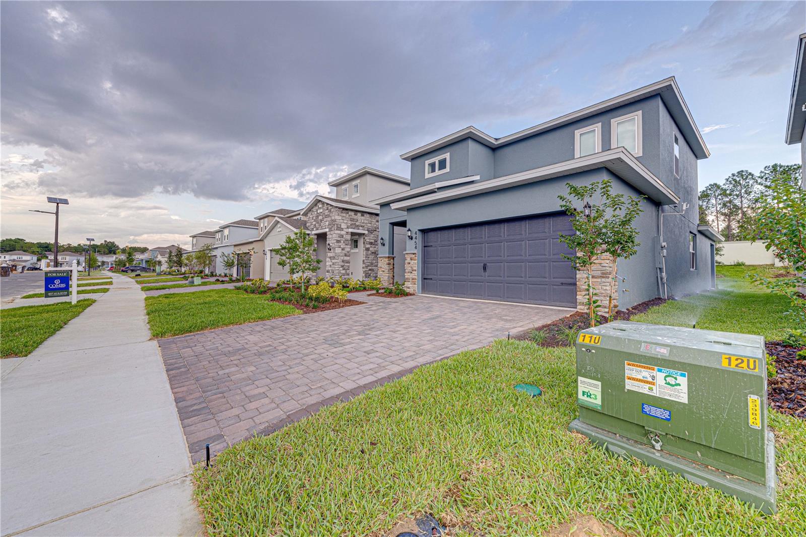 4454 DAVOS DR — photo 3