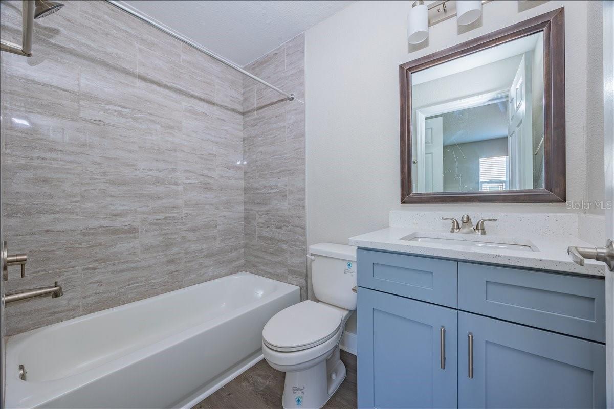 2540 WOODGATE BLVD #106 — photo 8