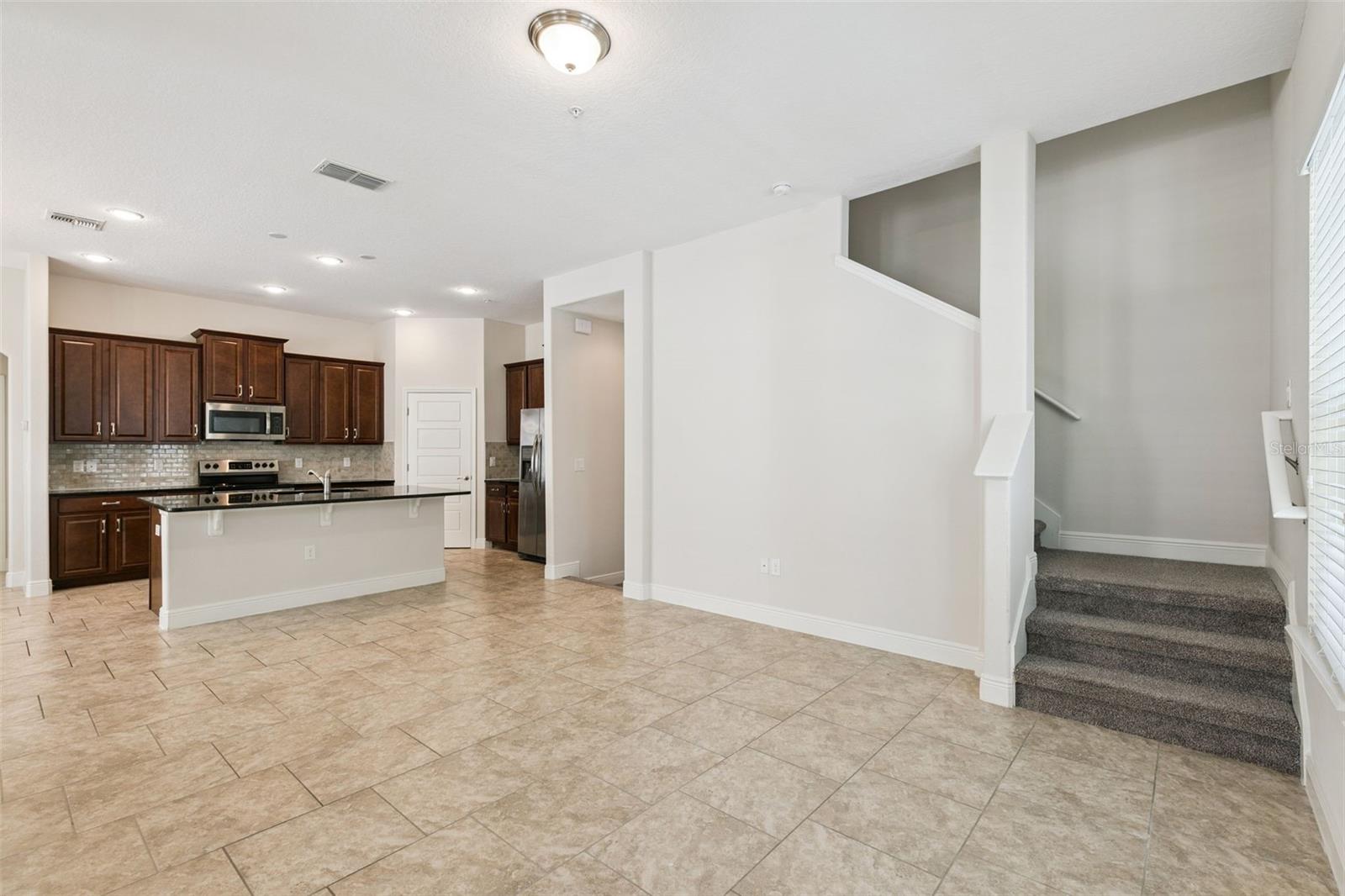 2333 LOBELIA DR — photo 5