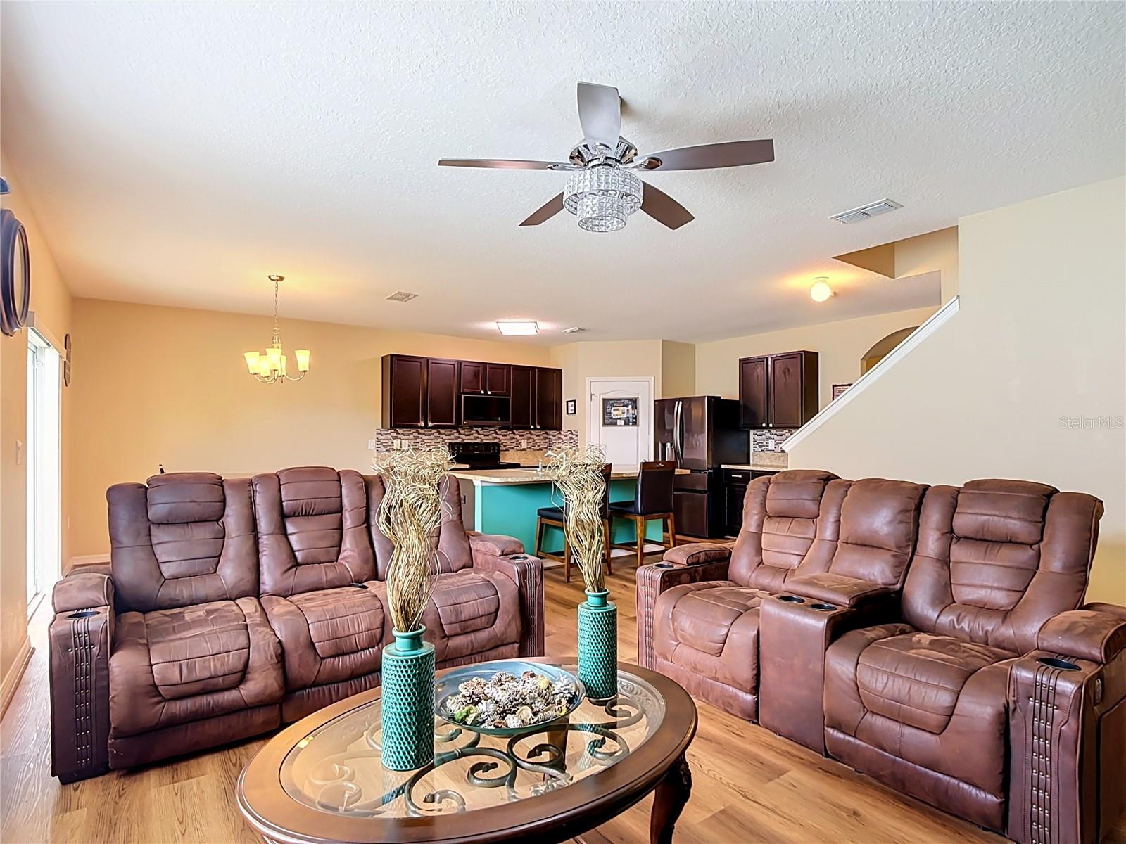1450 SILVERADO FLATS ST — photo 5