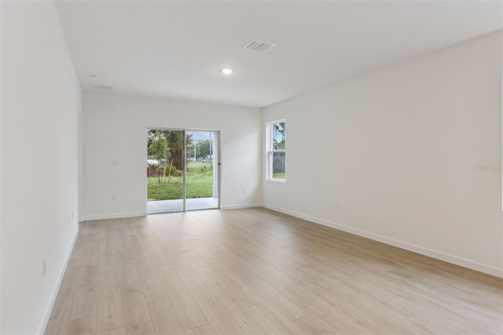 1832 KINDLE ST — photo 4