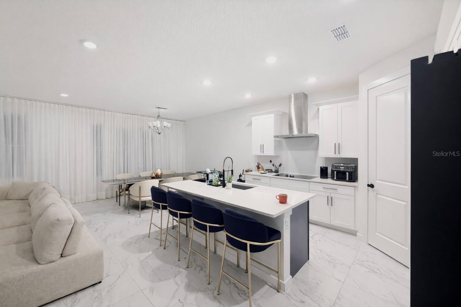 2252 GOLD SUMMIT ST — photo 2