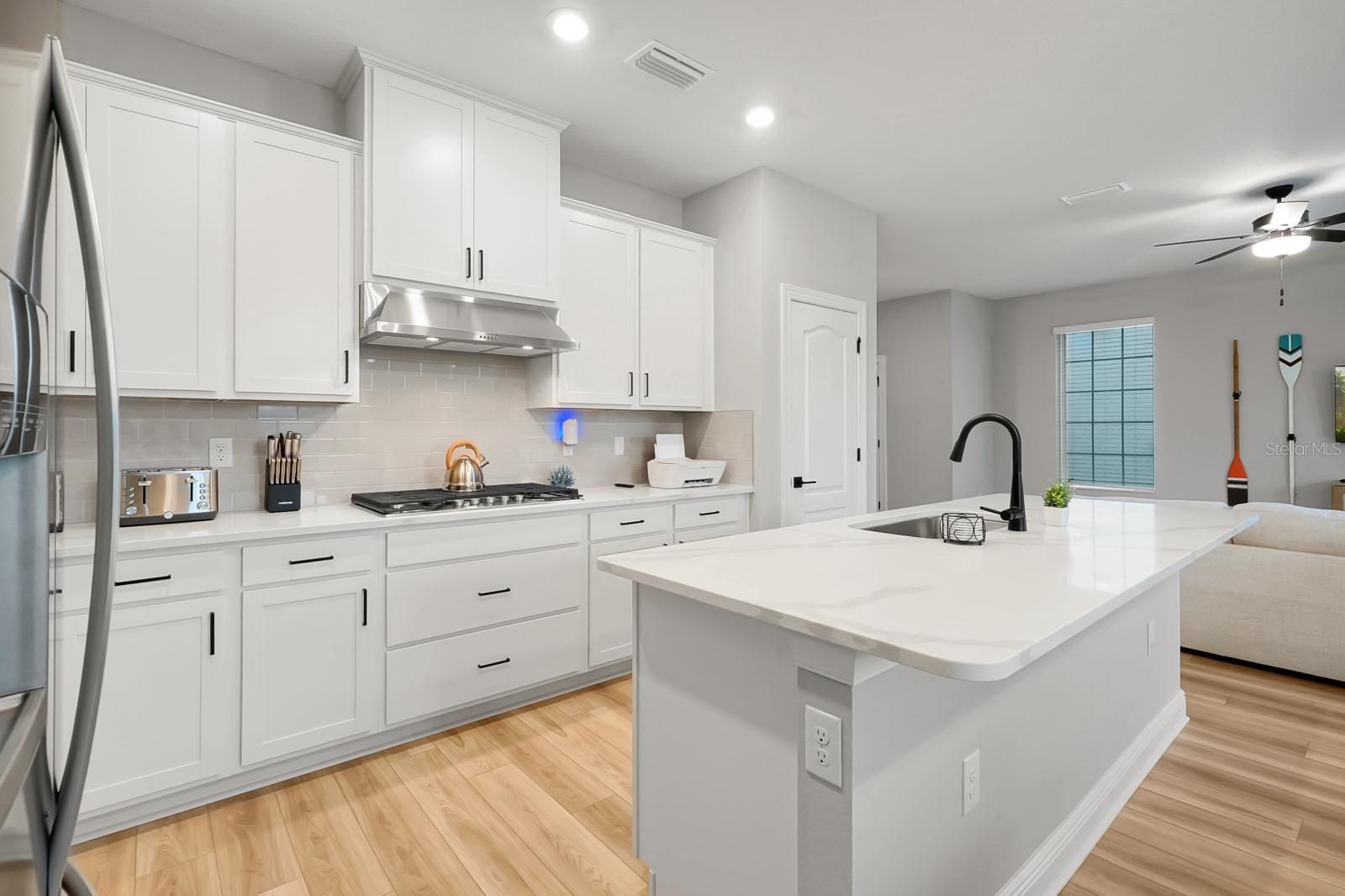 7692 SOMERSWORTH DR — photo 12