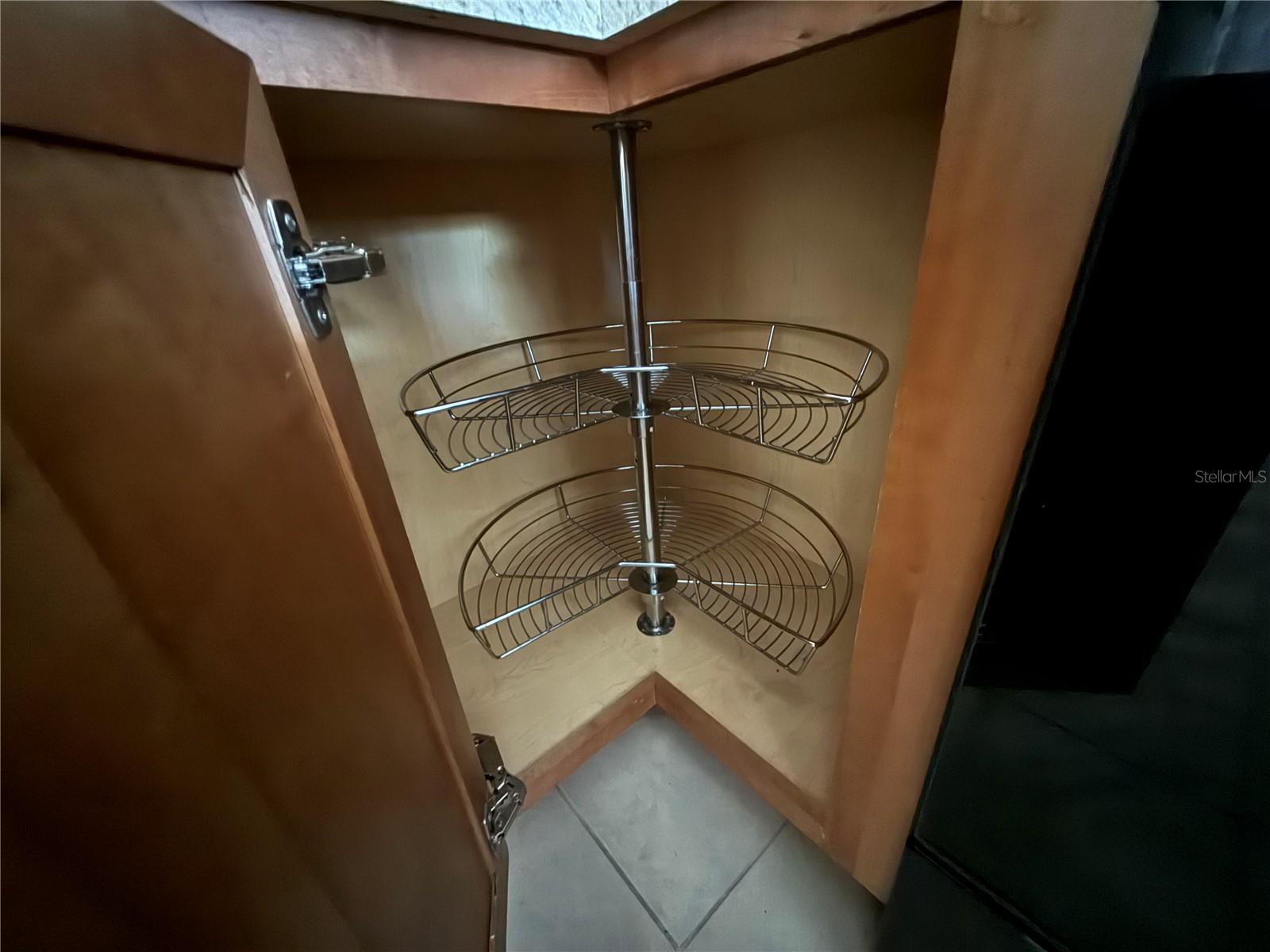 1995 ERVING CIR #307 — photo 11