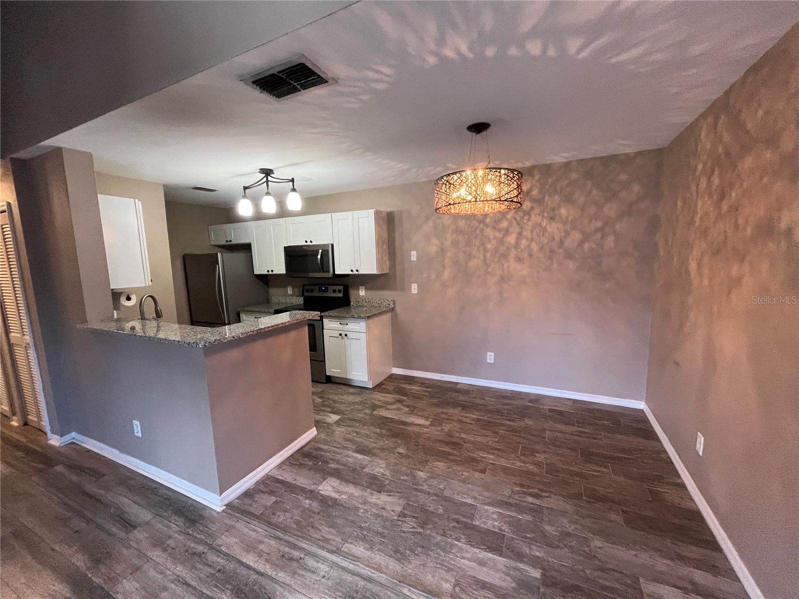 6088 WESTGATE DR #202 — photo 8
