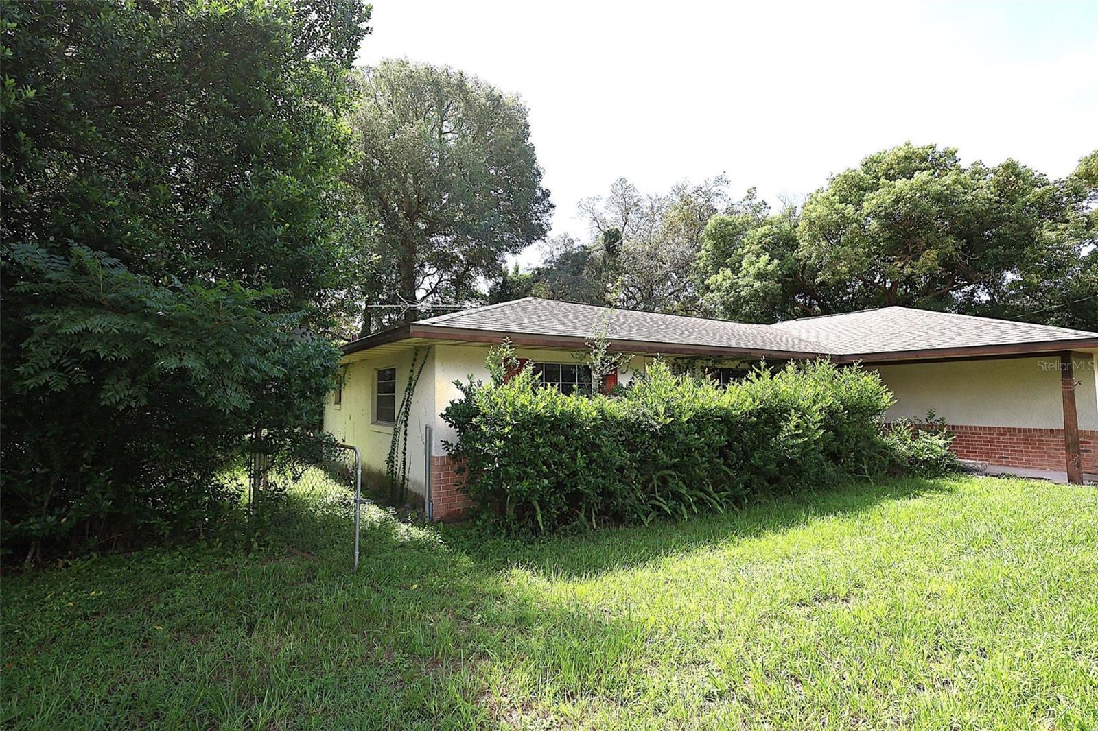 339 COLOMBA RD — photo 3