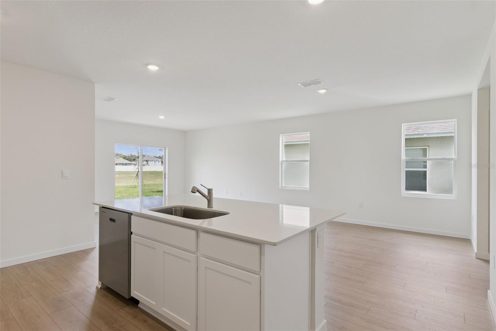 1945 HOWARD MESA DR — photo 8