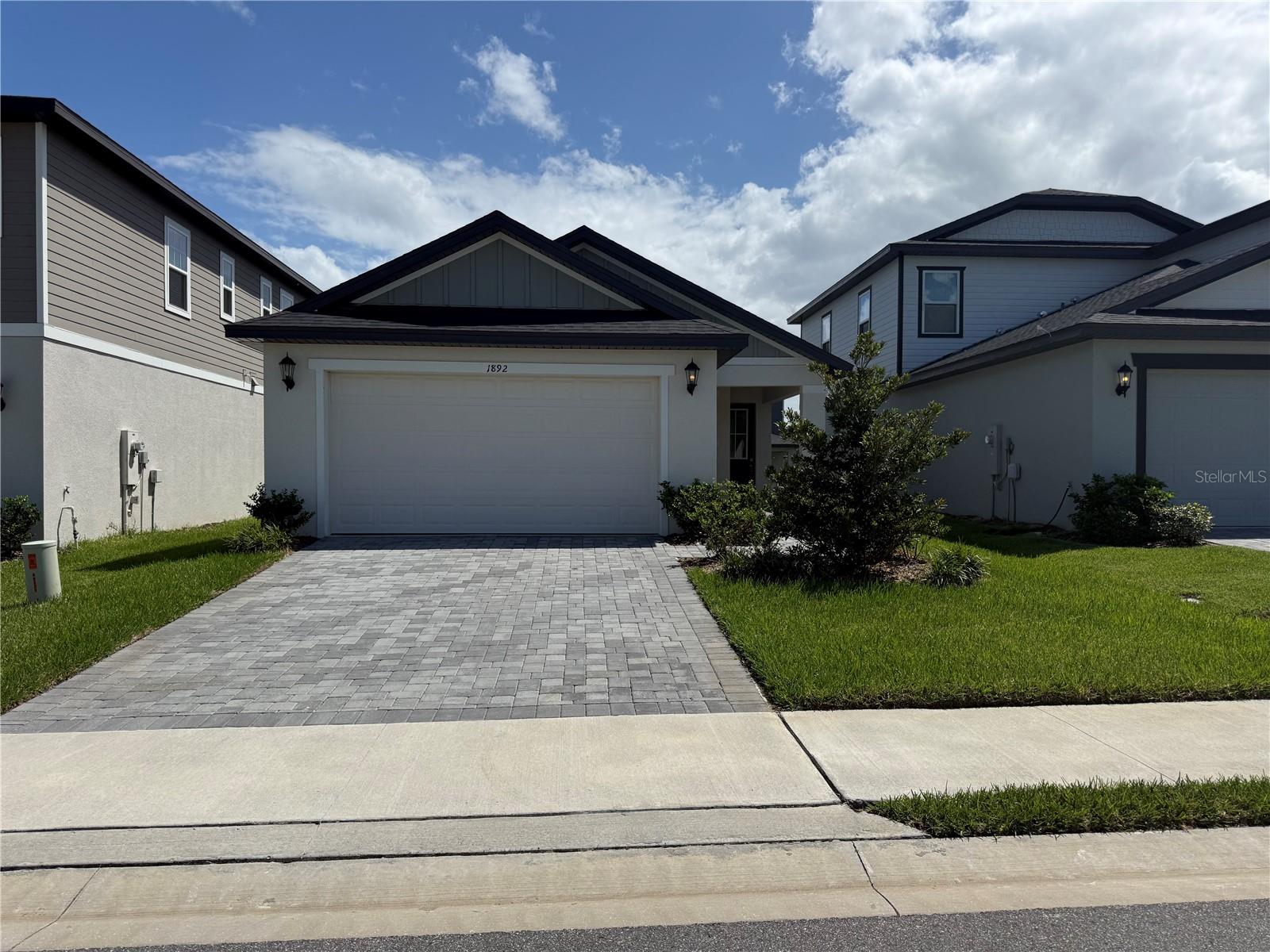 1892 ARCHER DR
