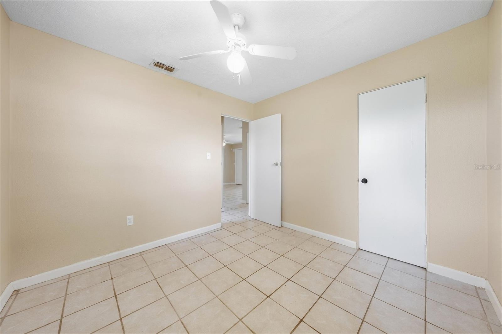 3905 WILTS ST — photo 9